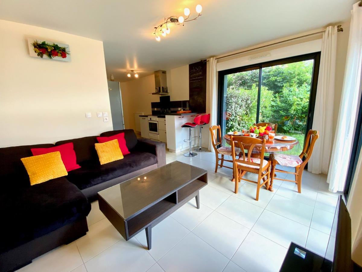 Neptune YourHostHelper Caen Exterior foto